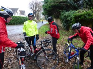 Wrinklies at Wenhaston - is that a collection of leaf mould on Mr Rainton's top? Mind the kerb!