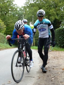 Ali Banks sets off from the starter, George Kerridge 