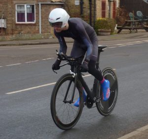 Richards leaves the start