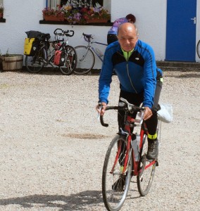John Thompson leaving the Loch Erisort Inn (Isle of Lewis)